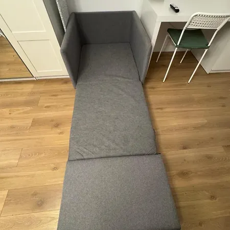 Nowoczesna Kawalerka W Zabytkowej Kamienicy W Centrum Miasta