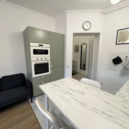 Appartement Nowoczesna Kawalerka W Zabytkowej Kamienicy W Centrum Miasta